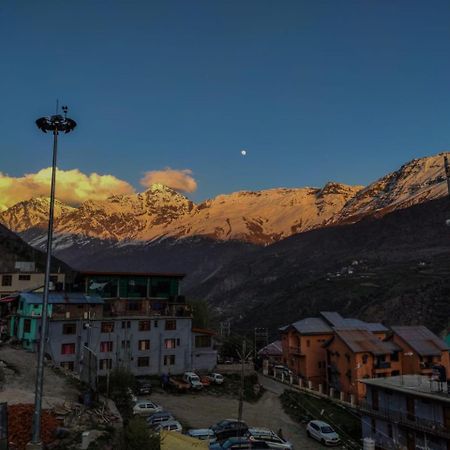 Lha Pomo Daire Kyelang Dış mekan fotoğraf