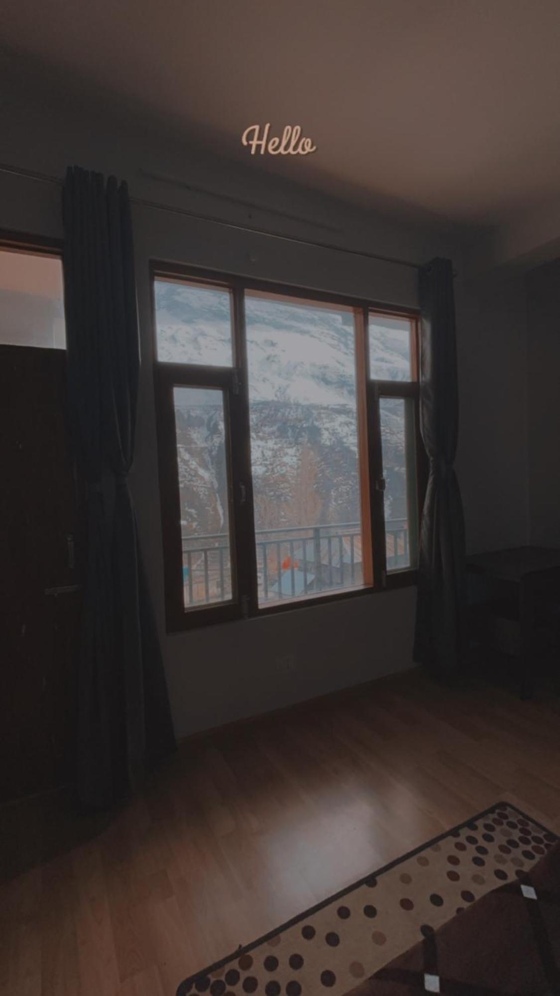Lha Pomo Daire Kyelang Dış mekan fotoğraf