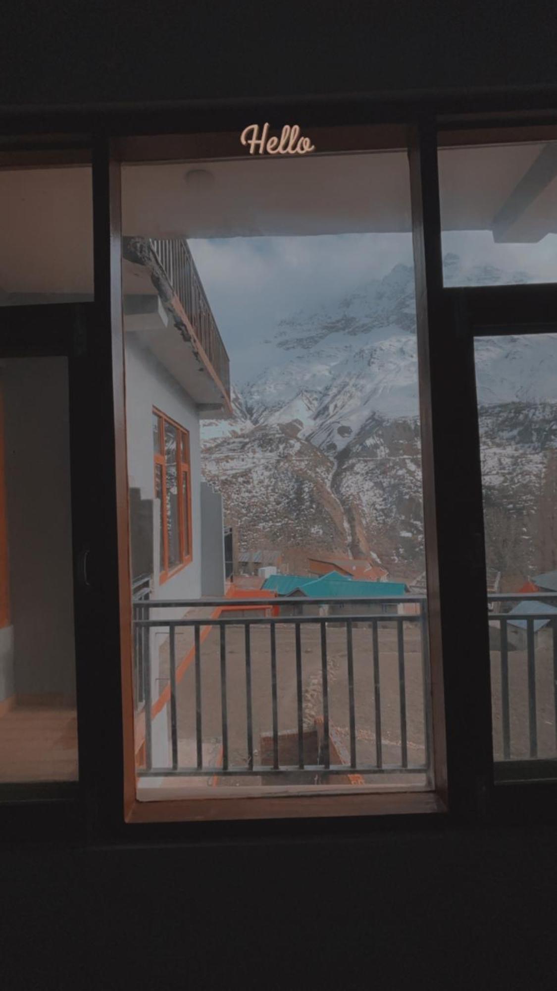 Lha Pomo Daire Kyelang Dış mekan fotoğraf