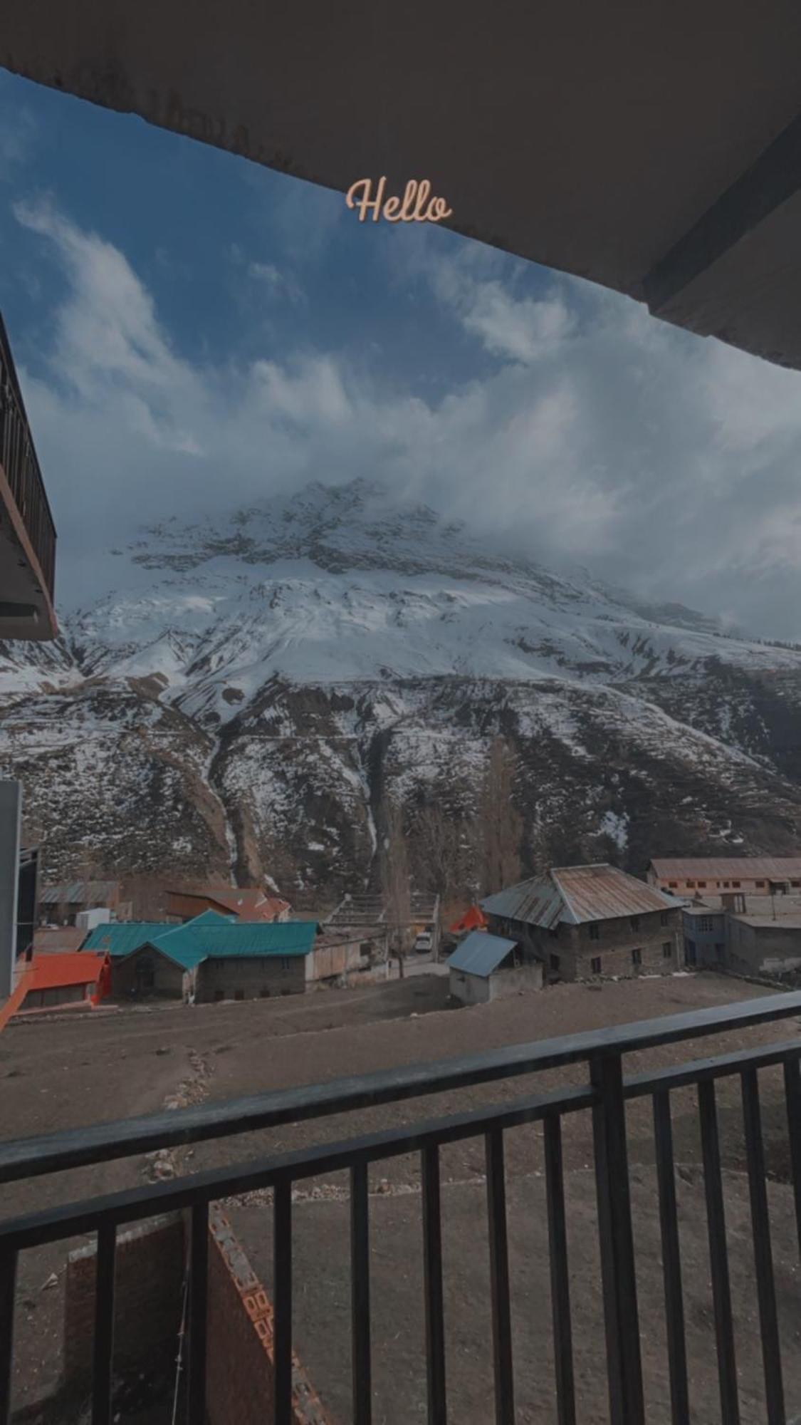Lha Pomo Daire Kyelang Dış mekan fotoğraf